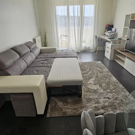 Apartment Avec Vu Sur Mer Et Montagne